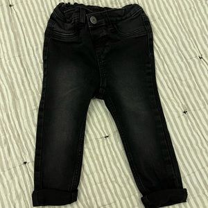 H&M Black skinny jeans - never worn 18 month